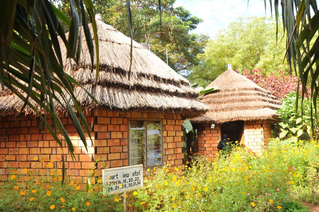 New Court View Hotel Masindi Экстерьер фото